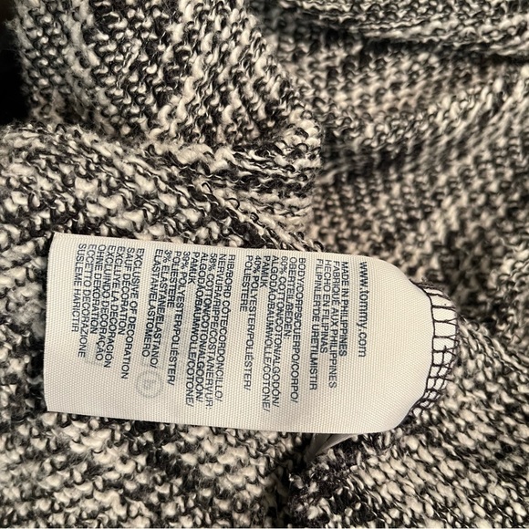 Tommy Hilfiger turtleneck loose black and gray sweater size medium - Picture 7 of 8